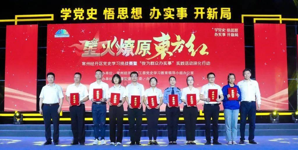 喻梦涵重新低下头,翻过文件页,方奇羽在线阅读